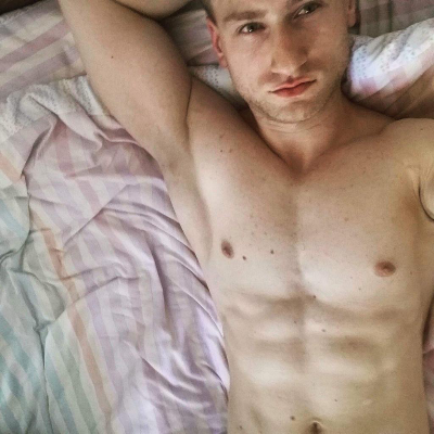 HotMasseurNextDoor