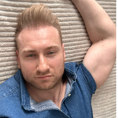 HotMasseurNextDoor